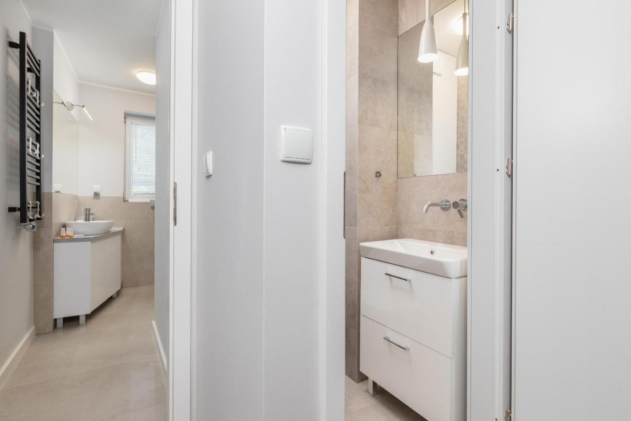 Gdanska Two-Bedroom Apartment Brzezno Beach By Noclegi Renters Exteriér fotografie